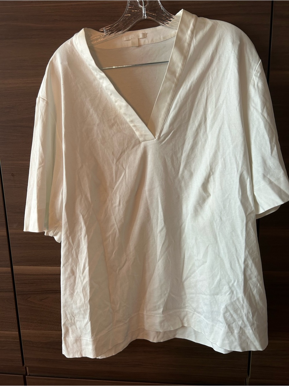 COS White  V-Neck Short Sleeve Tee